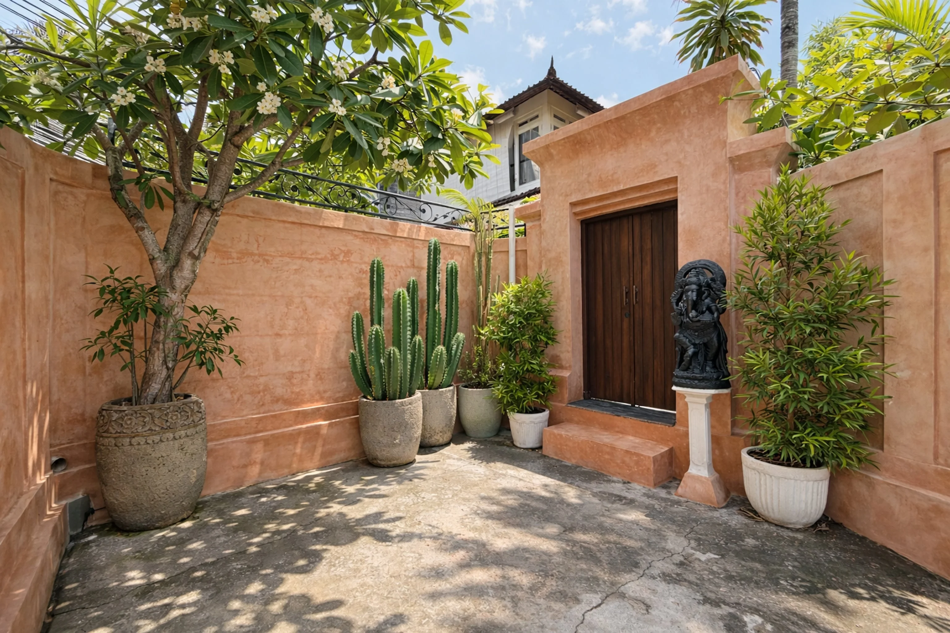 Smiling Cactus Villa Two private pool villa in Seminyak